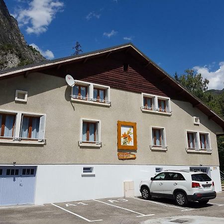 Apartamento Les Lys Orangés Le Bourg-dʼOisans Exterior foto