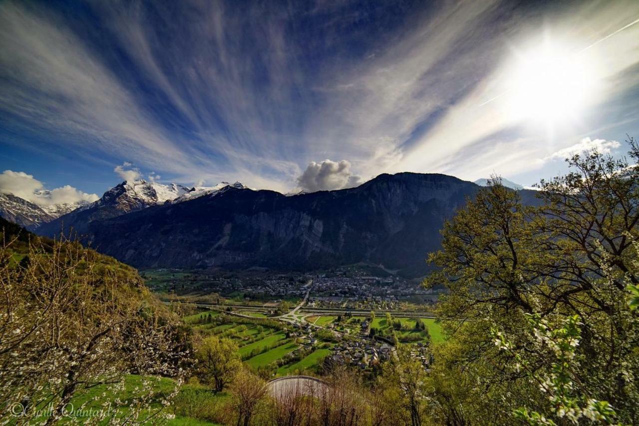 Apartamento Les Lys Orangés Le Bourg-dʼOisans Exterior foto