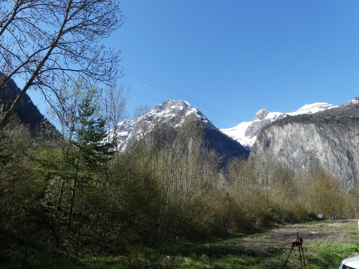 Apartamento Les Lys Orangés Le Bourg-dʼOisans Exterior foto